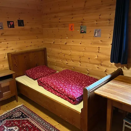 Gaestezimmer Mit Bad & Kueche Tanter Dossa Bed & Breakfast Scuol