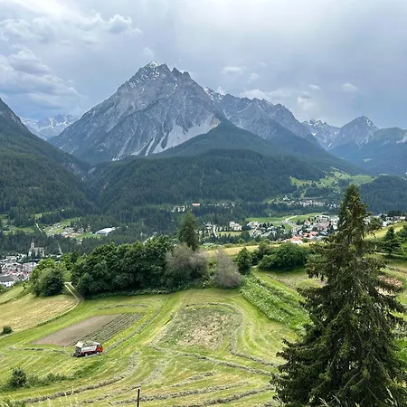 Gaestezimmer Mit Bad & Kueche Tanter Dossa Scuol